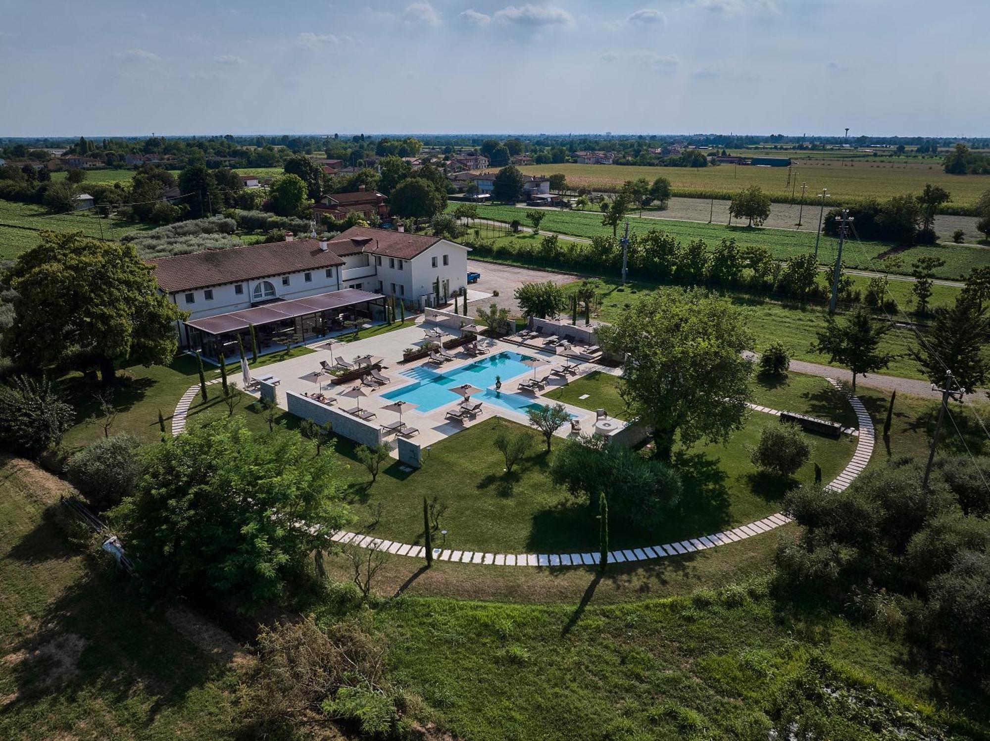 Agriturismo Zappare Farm Hotel Trevignano Exterior photo